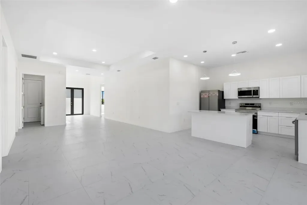 2725 Embers Parkway W Cape Coral FL 33993