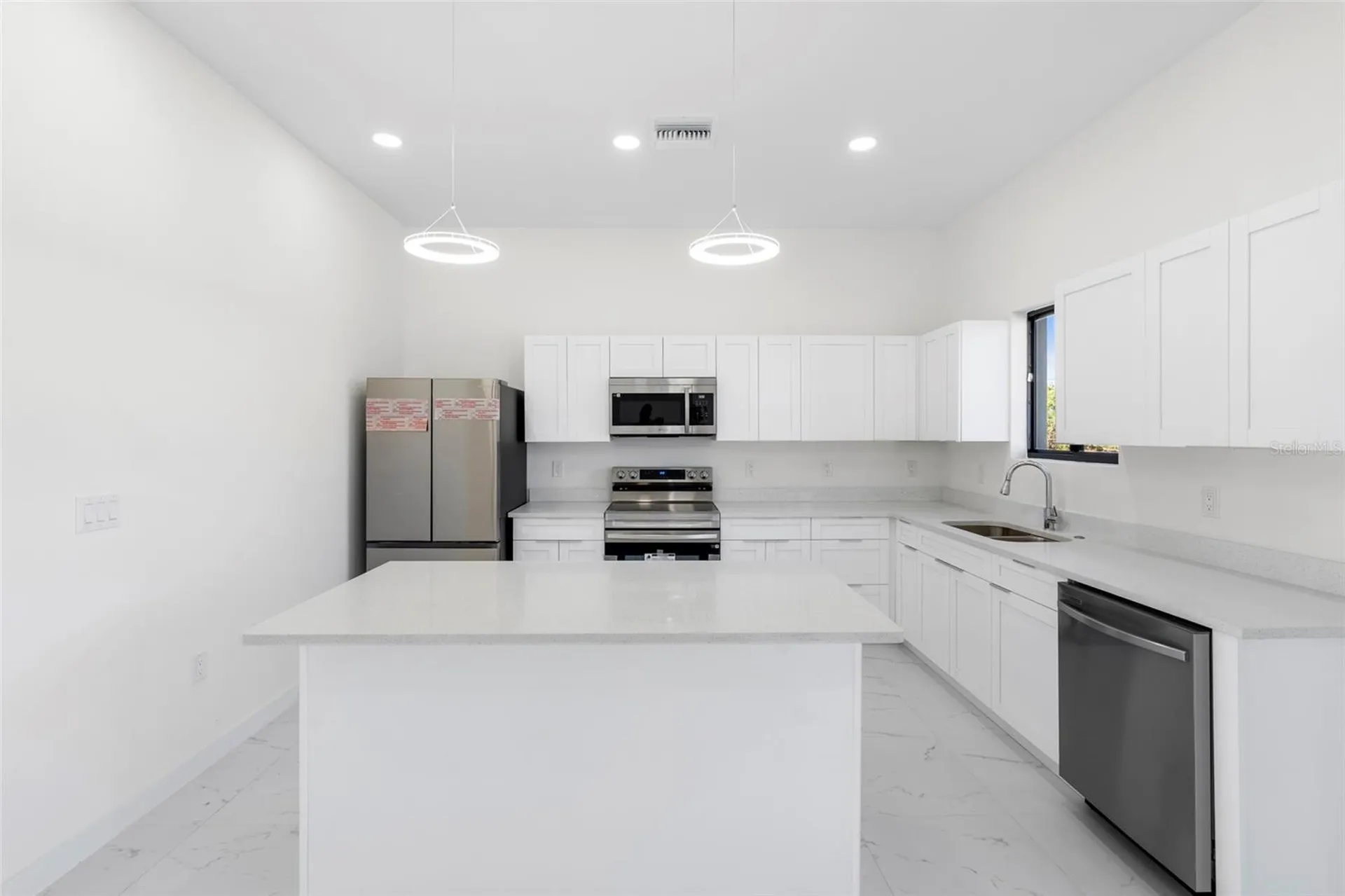 2725 Embers Parkway W Cape Coral FL 33993