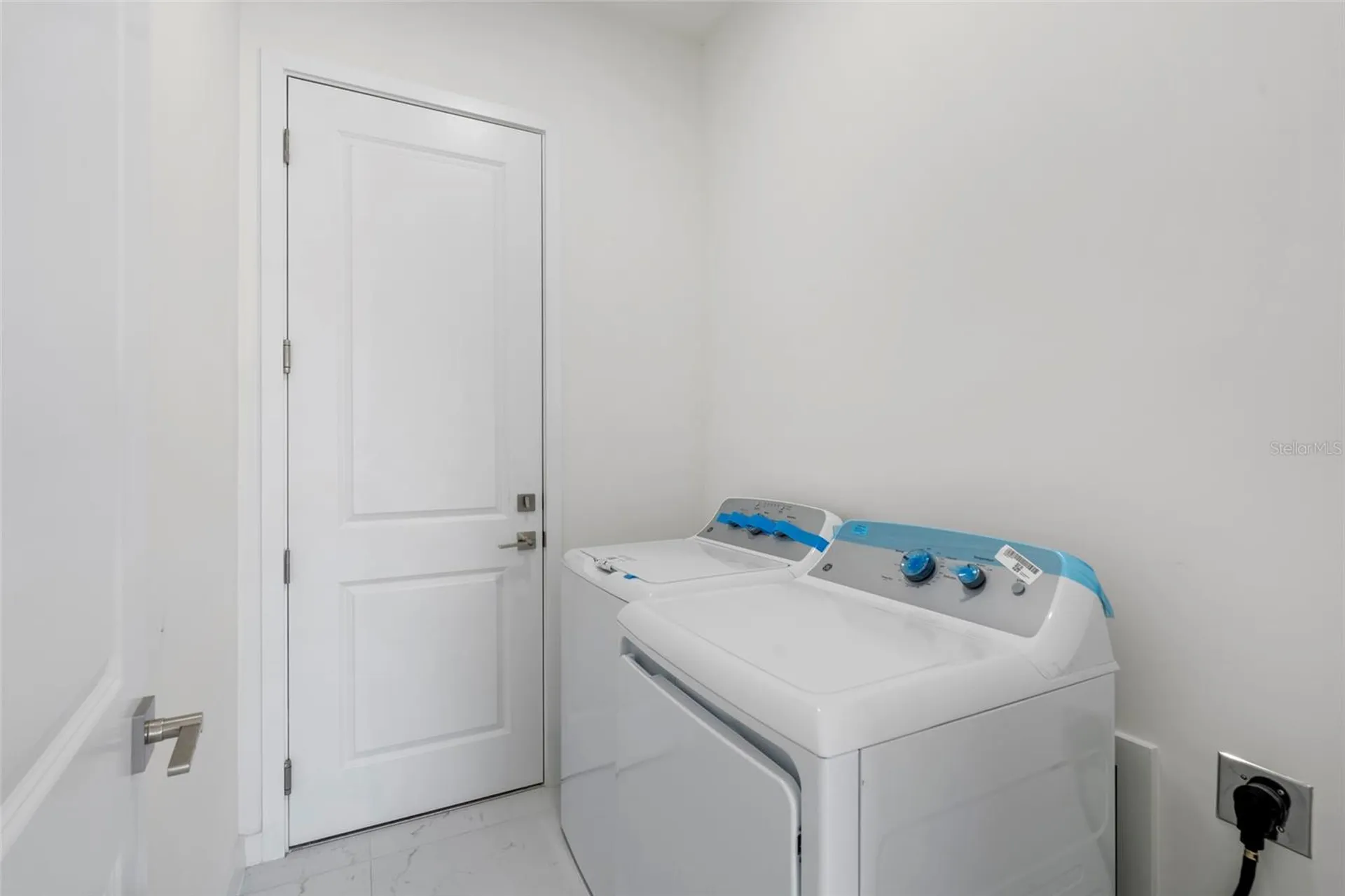 2725 Embers Parkway W Cape Coral FL 33993