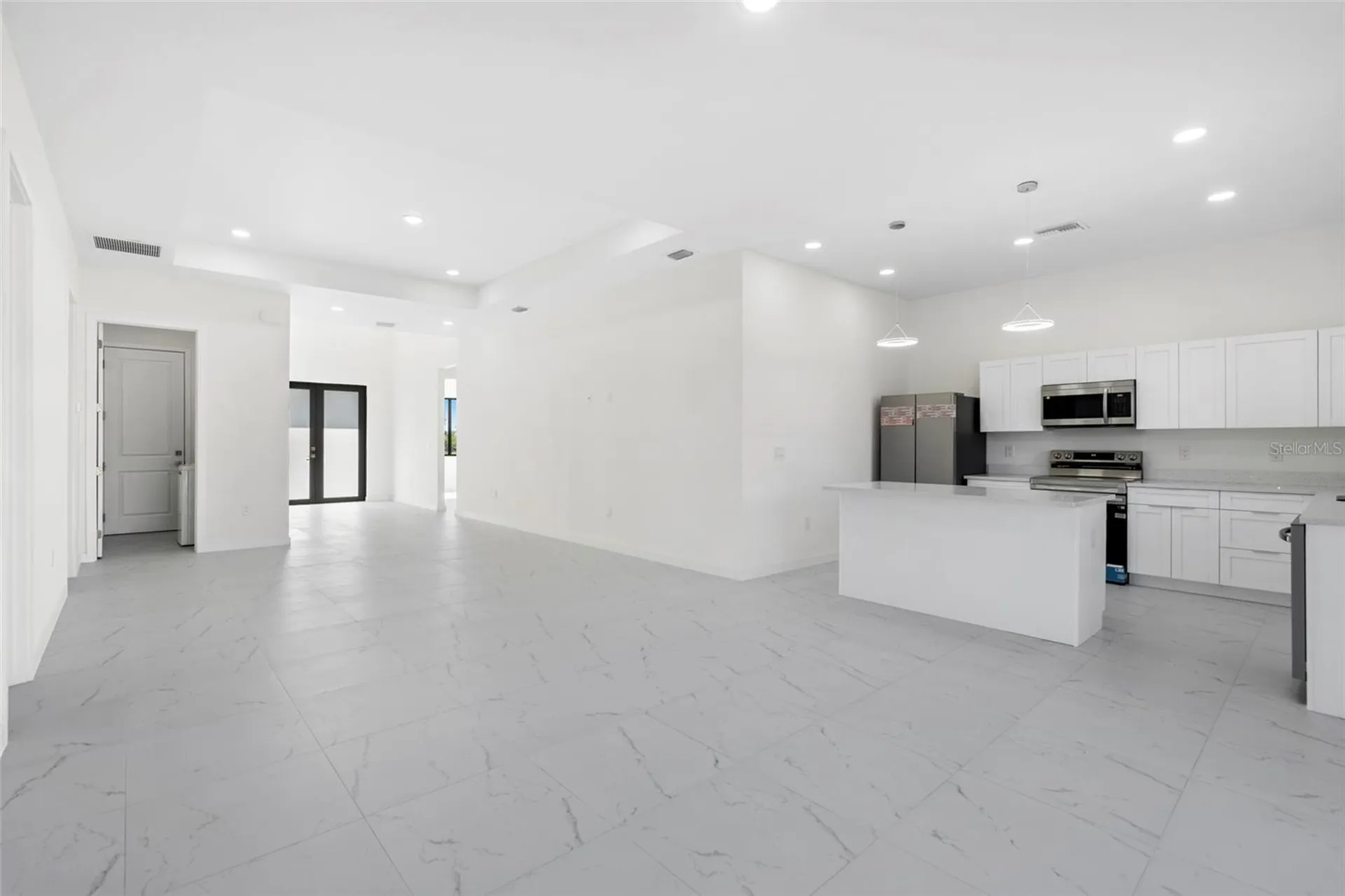 2725 Embers Parkway W Cape Coral FL 33993