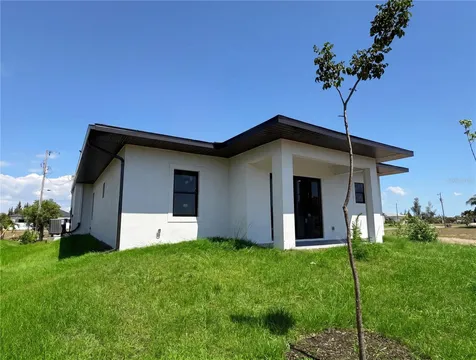 2725 Embers Parkway W Cape Coral FL 33993