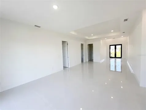 2725 Embers Parkway W Cape Coral FL 33993