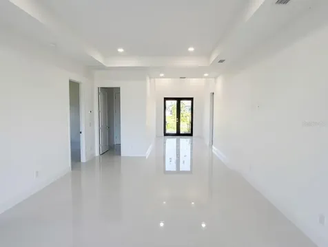 2725 Embers Parkway W Cape Coral FL 33993