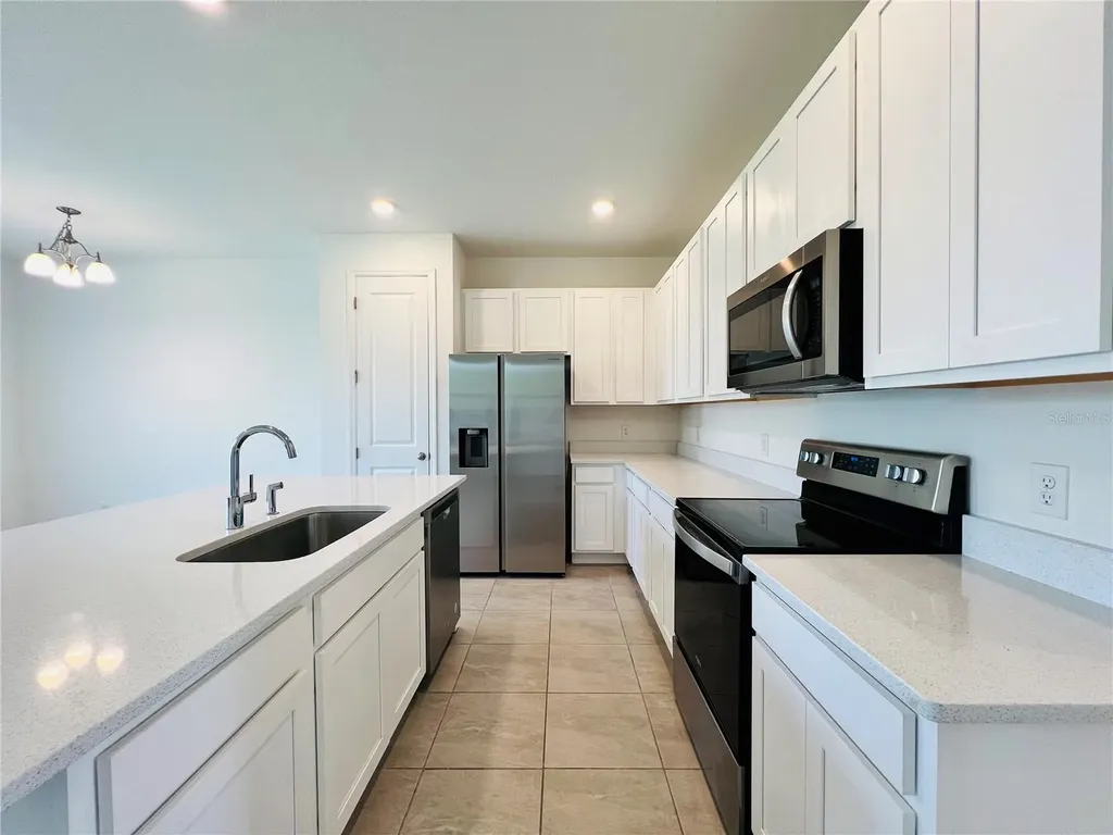 1561 Discovery Street Davenport FL 33896