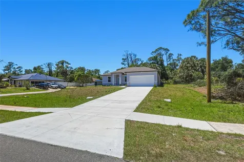 1459 N Chamberlain Boulevard North Port FL 34286