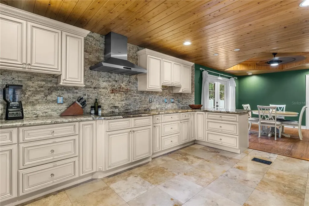 2424 E New York Avenue Deland FL 32724