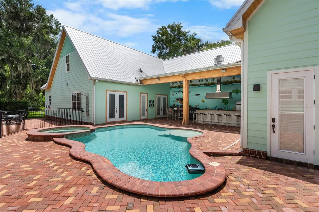 2424 E New York Avenue Deland FL 32724