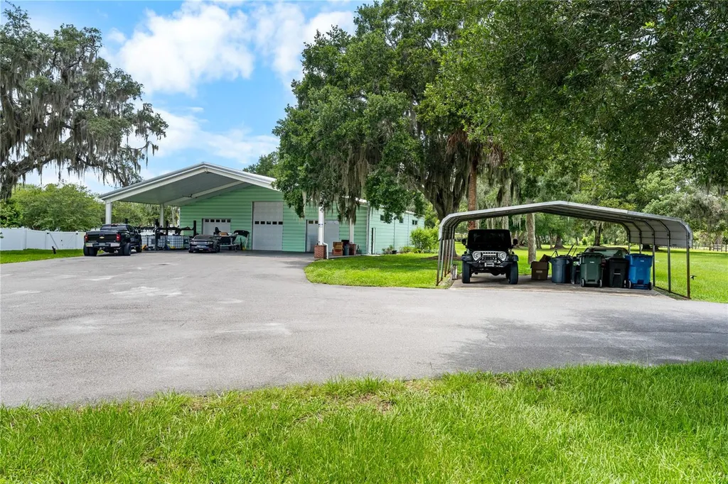 2424 E New York Avenue Deland FL 32724