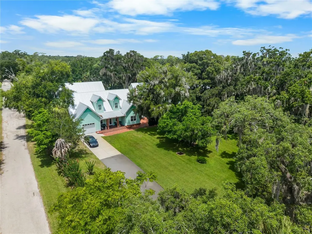 2424 E New York Avenue Deland FL 32724