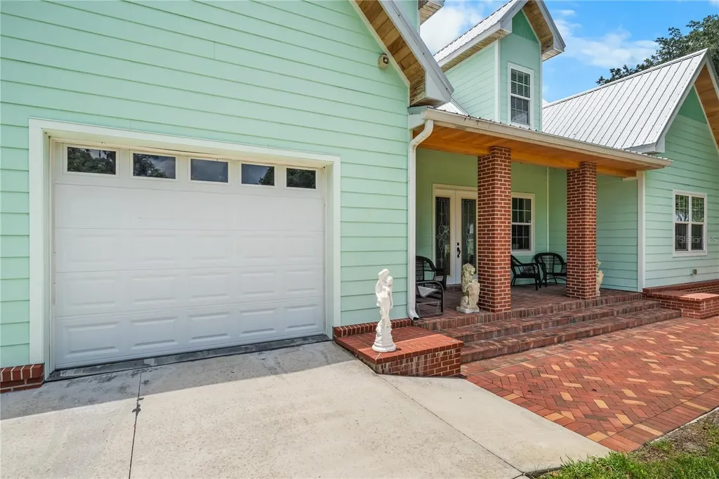 2424 E New York Avenue Deland FL 32724