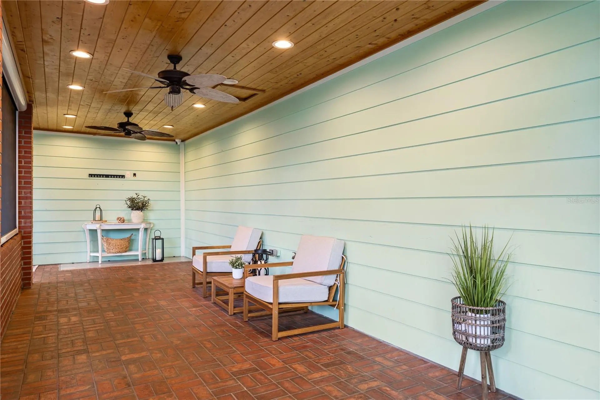 2424 E New York Avenue Deland FL 32724