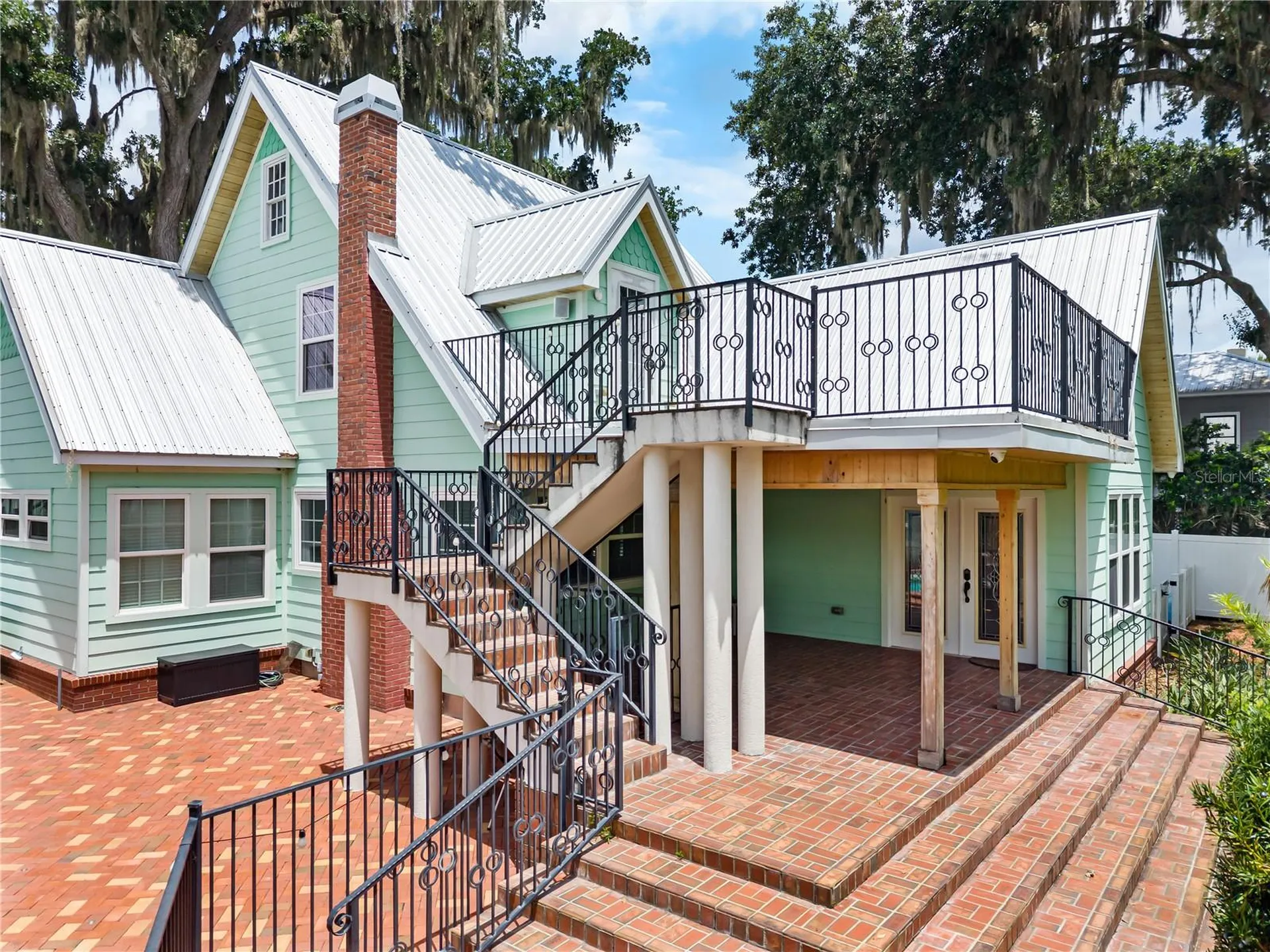 2424 E New York Avenue Deland FL 32724