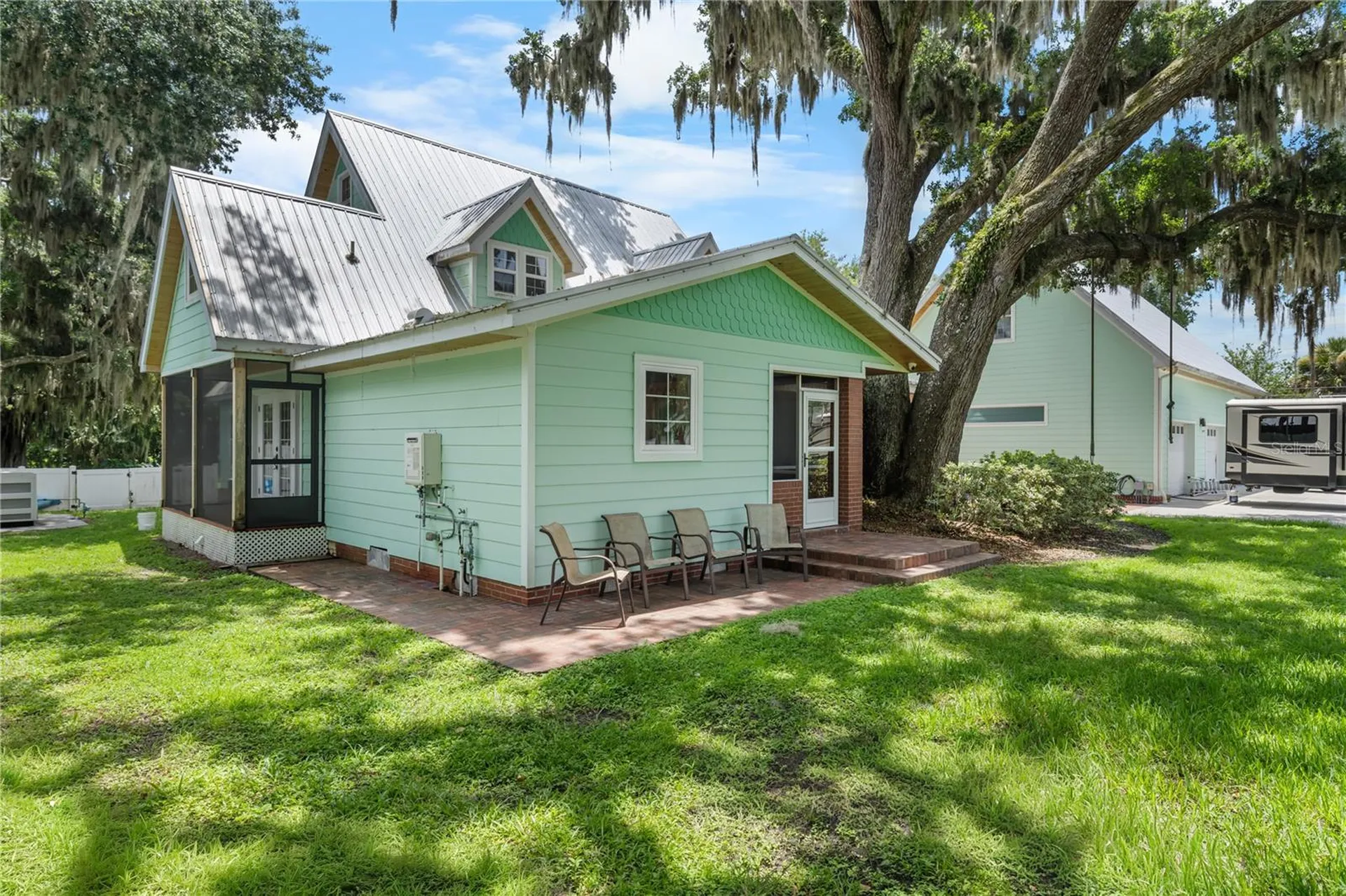 2424 E New York Avenue Deland FL 32724