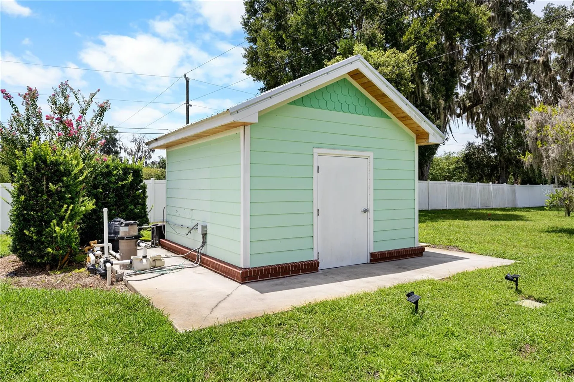 2424 E New York Avenue Deland FL 32724