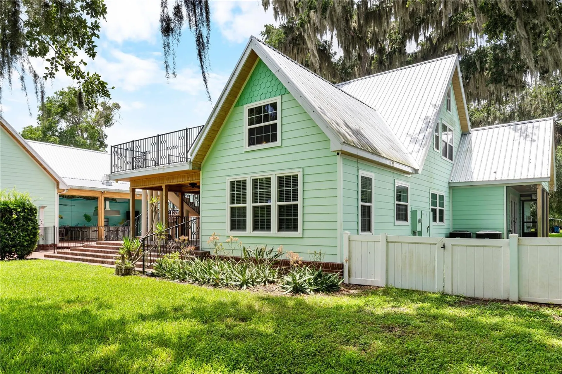2424 E New York Avenue Deland FL 32724