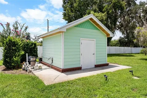 2424 E New York Avenue Deland FL 32724