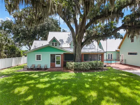 2424 E New York Avenue Deland FL 32724
