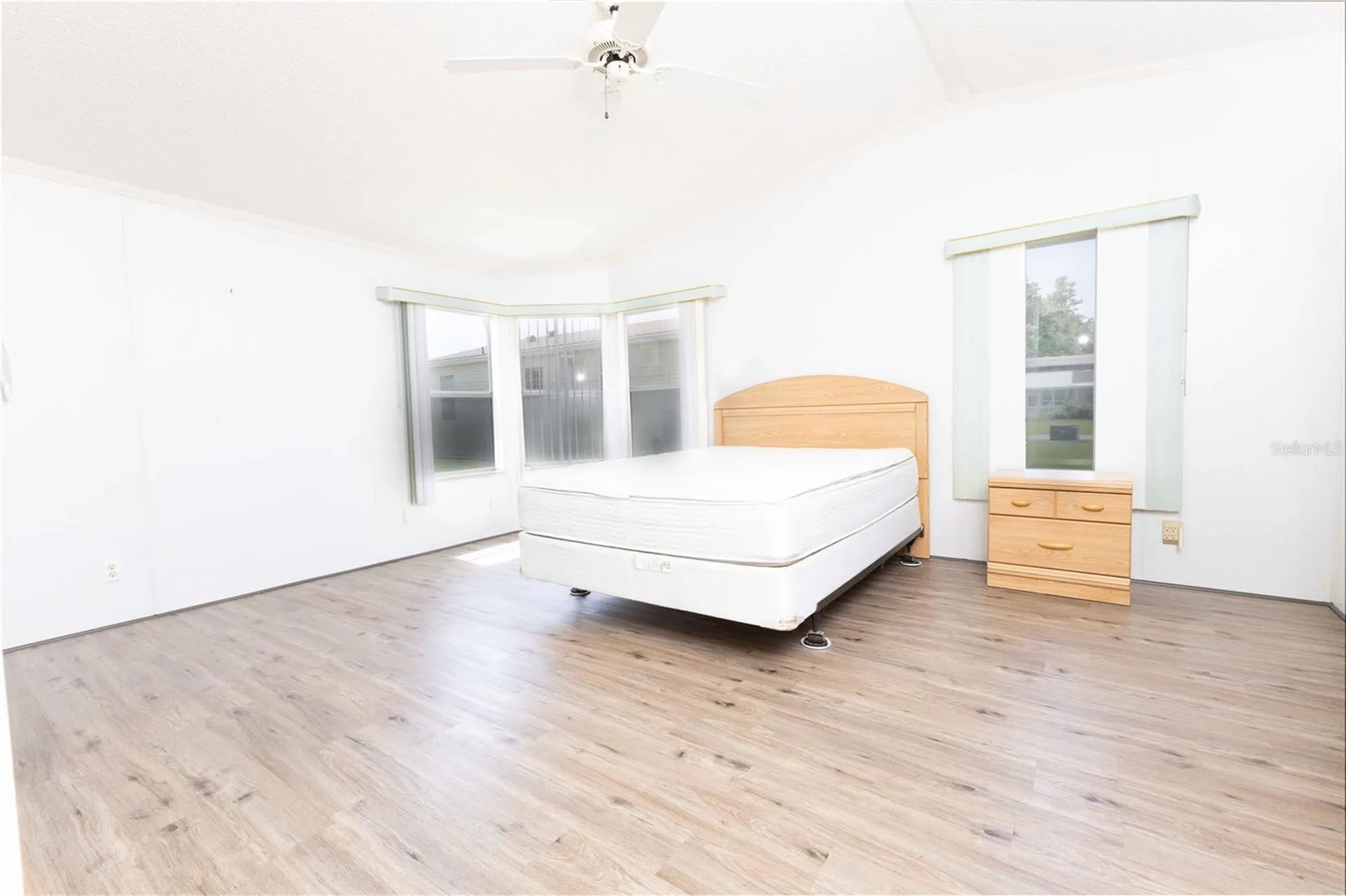 5217 Cambridge Court Wildwood FL 34785