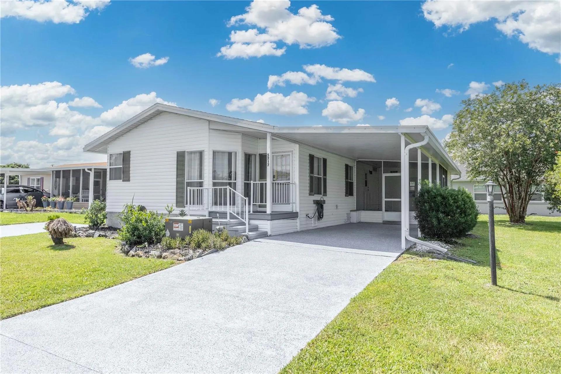5217 Cambridge Court Wildwood FL 34785