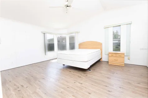 5217 Cambridge Court Wildwood FL 34785