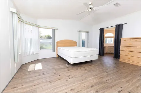 5217 Cambridge Court Wildwood FL 34785