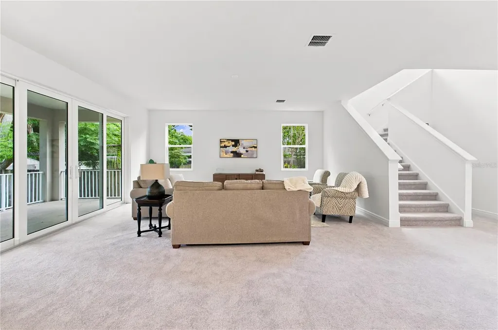 4614 W Euclid Avenue Tampa FL 33629