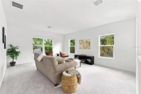 4614 W Euclid Avenue Tampa FL 33629