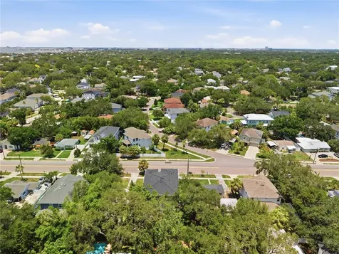 4614 W Euclid Avenue Tampa FL 33629