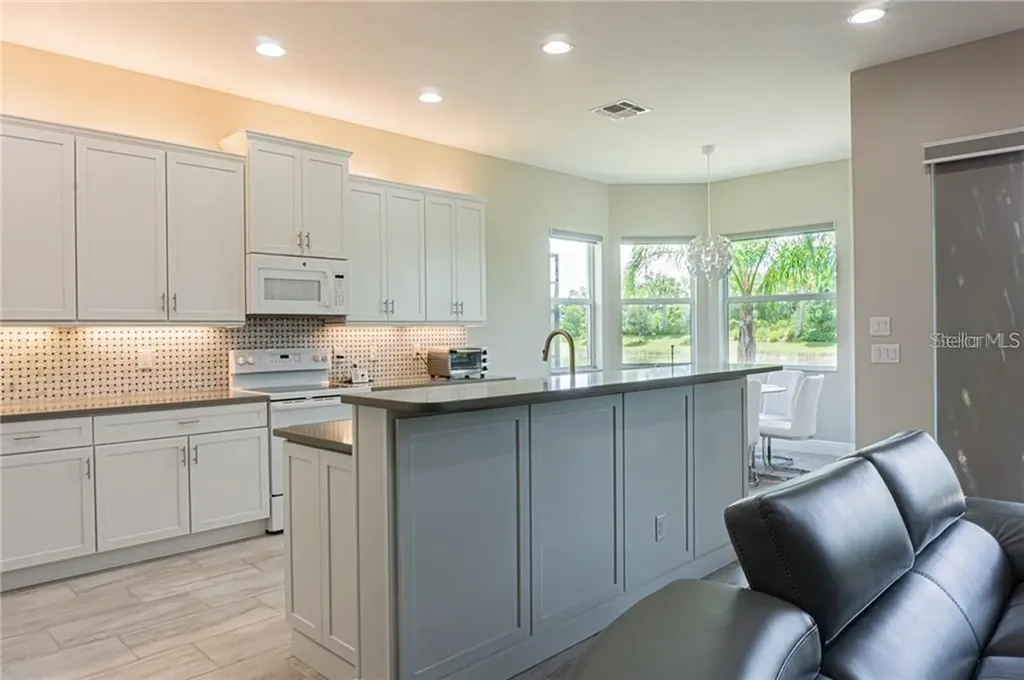 4836 Grand Banks Drive Wimauma FL 33598