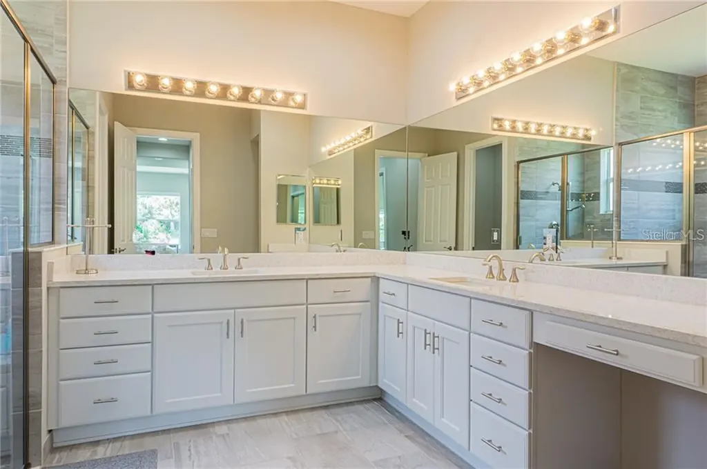 4836 Grand Banks Drive Wimauma FL 33598