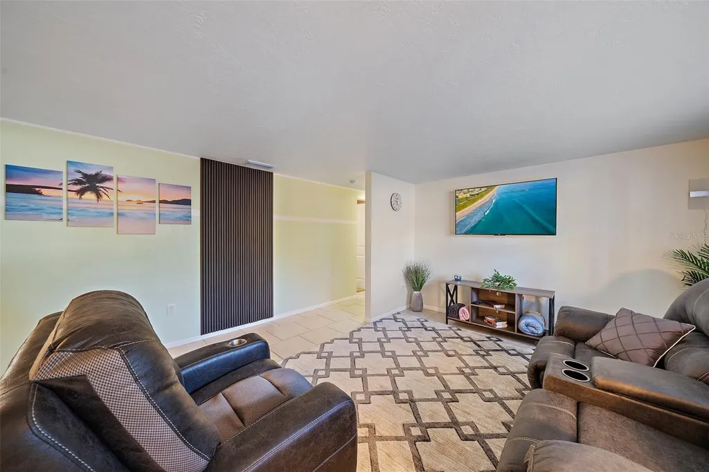3376 7th Street Sarasota FL 34237