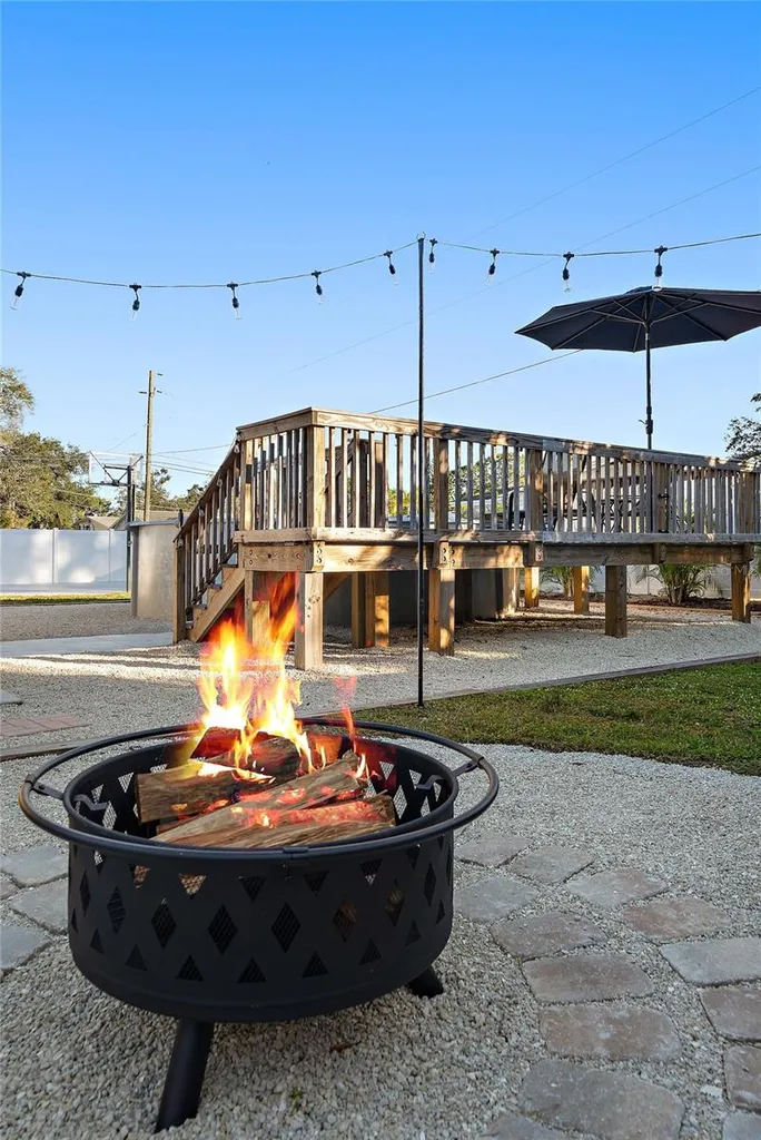 3376 7th Street Sarasota FL 34237