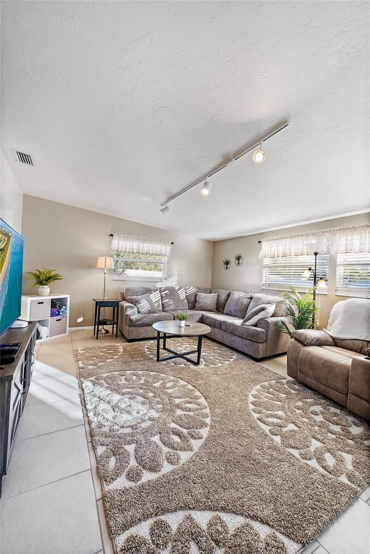 3376 7th Street Sarasota FL 34237