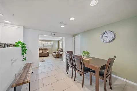 3376 7th Street Sarasota FL 34237