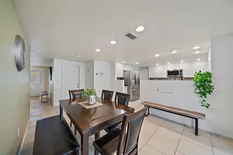 3376 7th Street Sarasota FL 34237