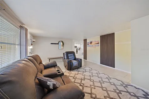 3376 7th Street Sarasota FL 34237