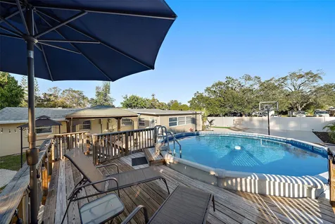 3376 7th Street Sarasota FL 34237