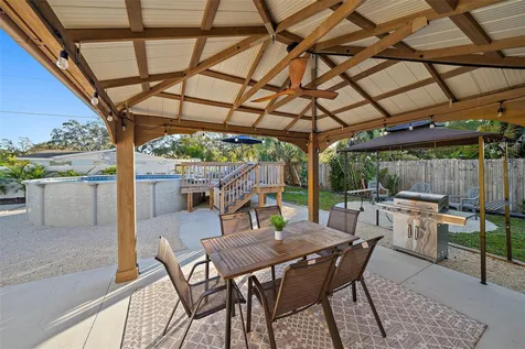 3376 7th Street Sarasota FL 34237