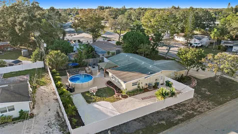 3376 7th Street Sarasota FL 34237