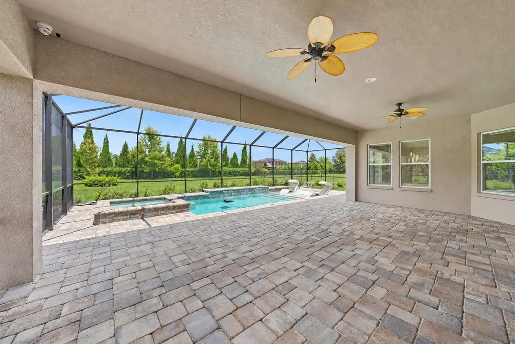 17823 Daisy Farm Drive Lutz FL 33559