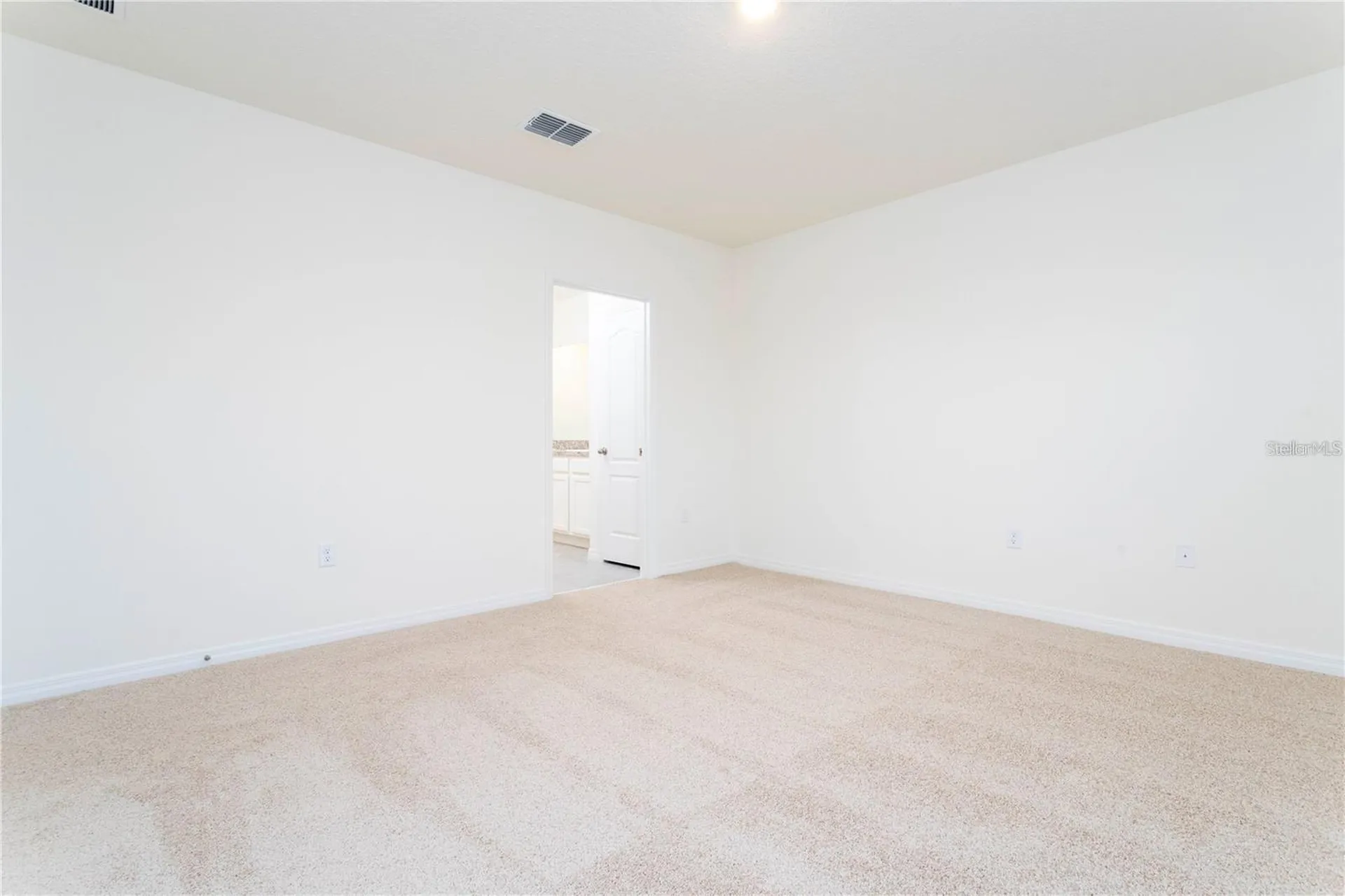 1779 Post Oak Drive Davenport FL 33837