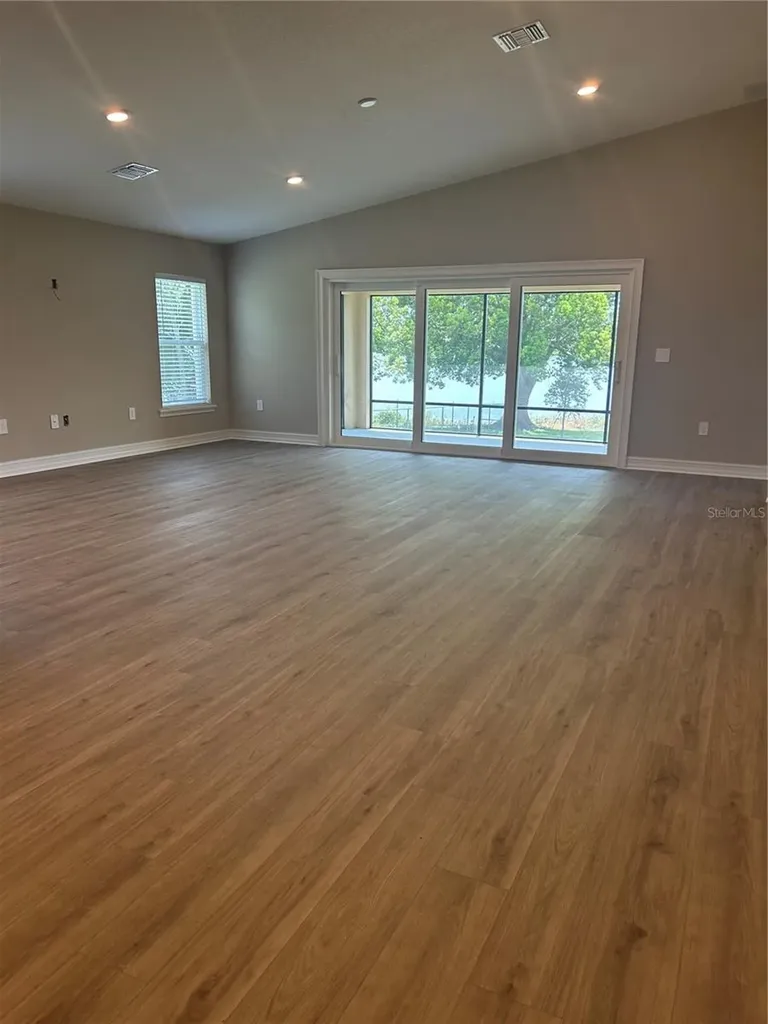 373 W Main Street Haines City FL 33844