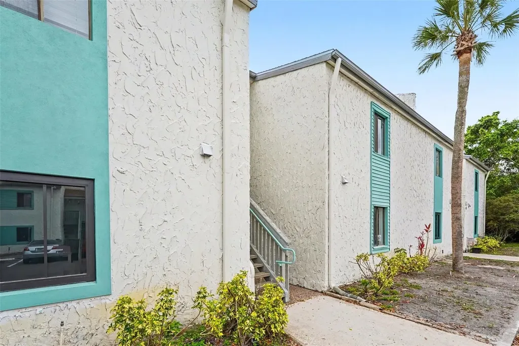 11409 8th Street N St Petersburg FL 33716