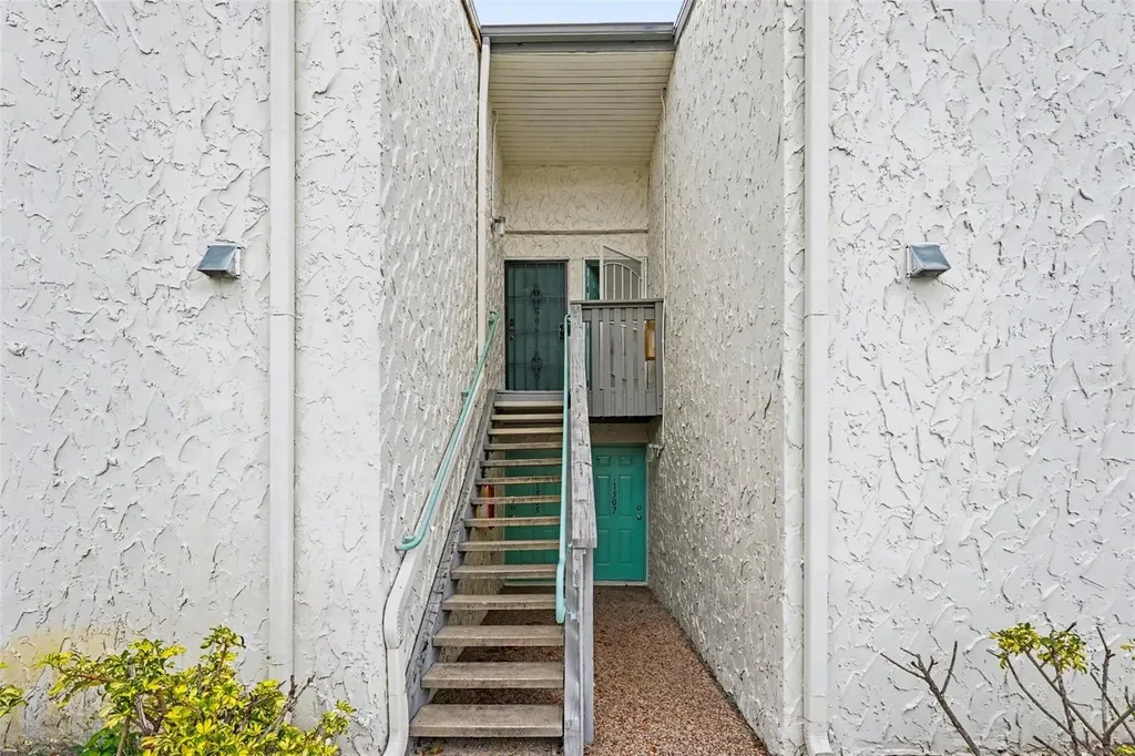 11409 8th Street N St Petersburg FL 33716