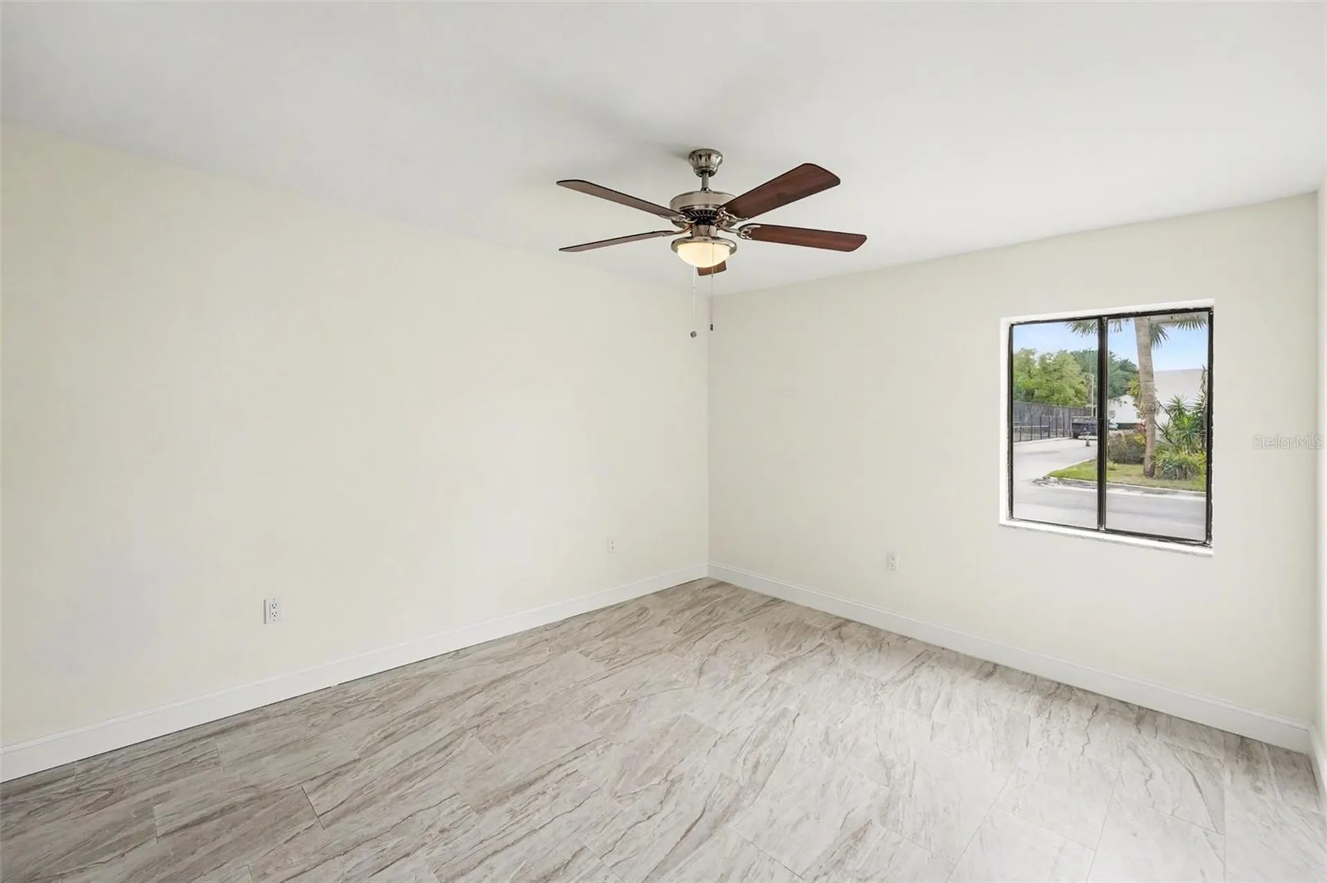 11409 8th Street N St Petersburg FL 33716