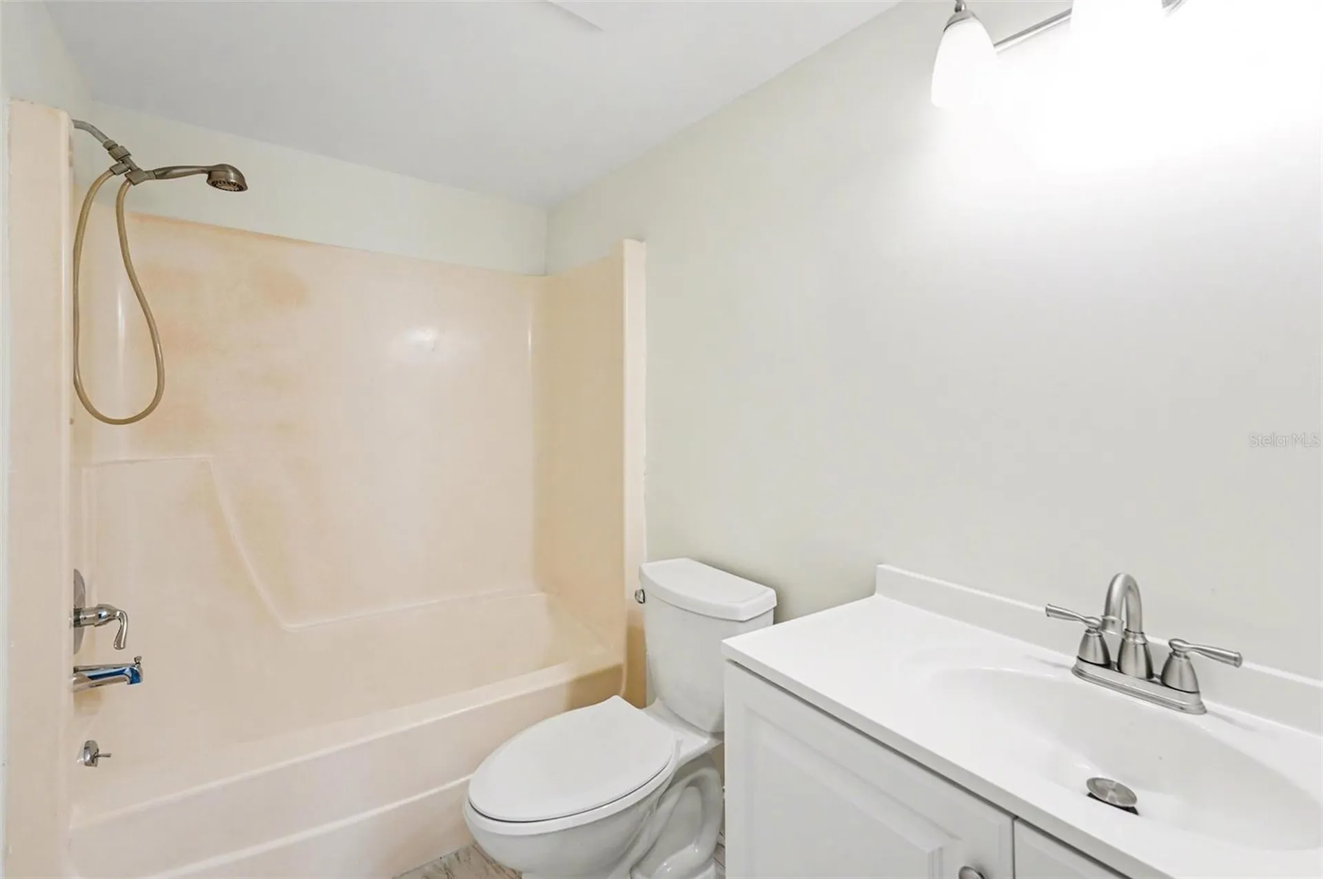 11409 8th Street N St Petersburg FL 33716