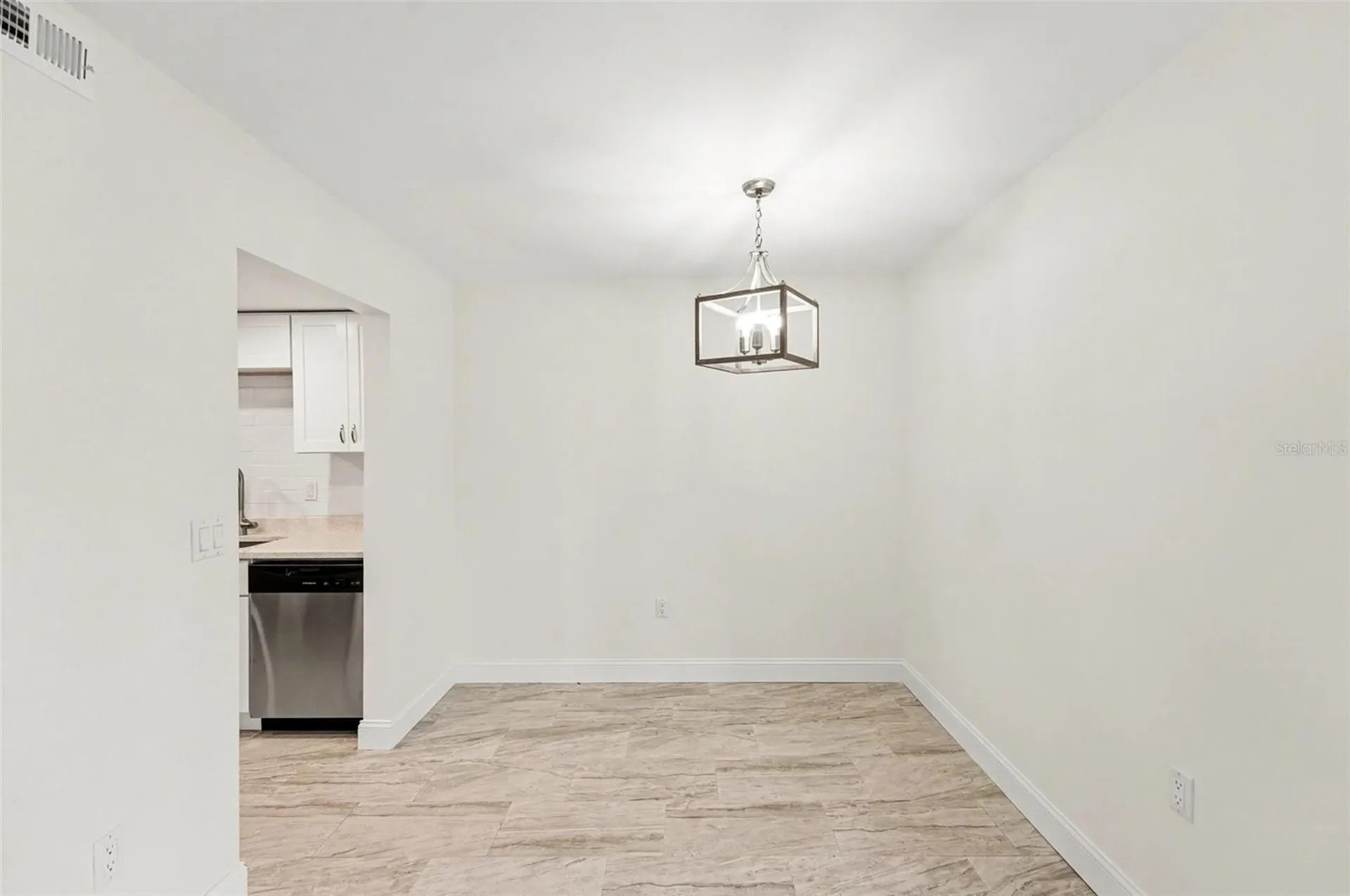 11409 8th Street N St Petersburg FL 33716