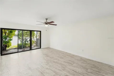 11409 8th Street N St Petersburg FL 33716