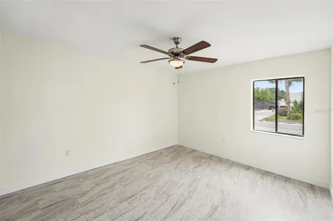 11409 8th Street N St Petersburg FL 33716