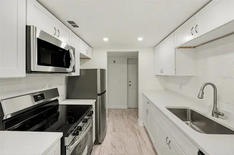 11409 8th Street N St Petersburg FL 33716